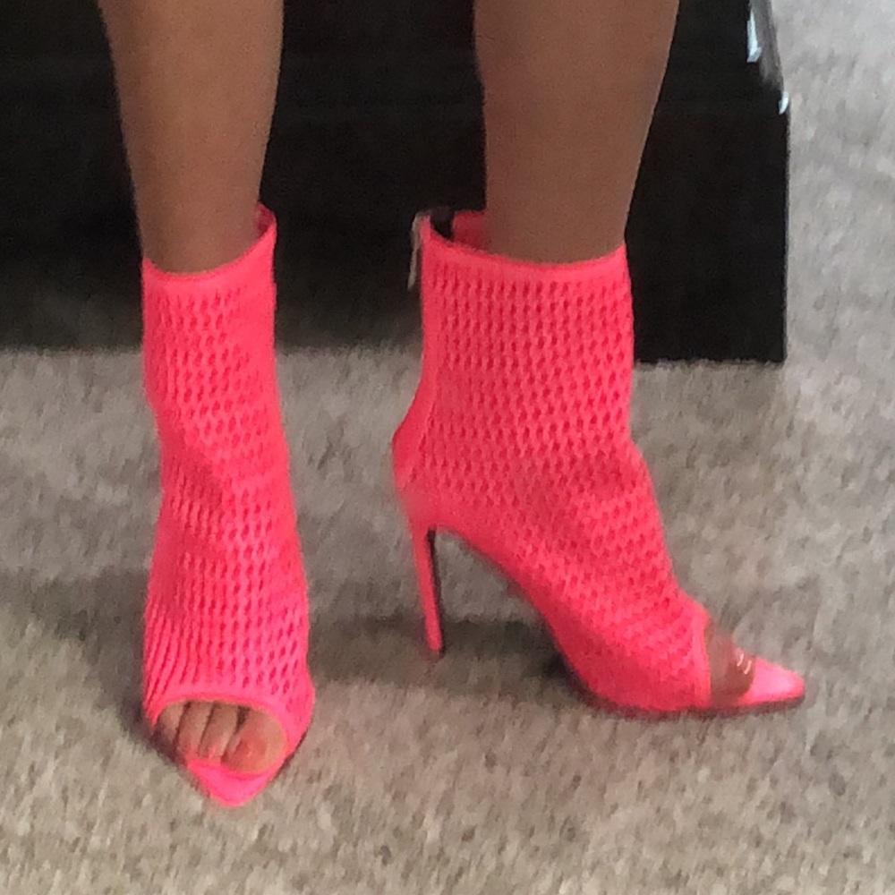 Cape Robbin hot pink high heel booties NEW